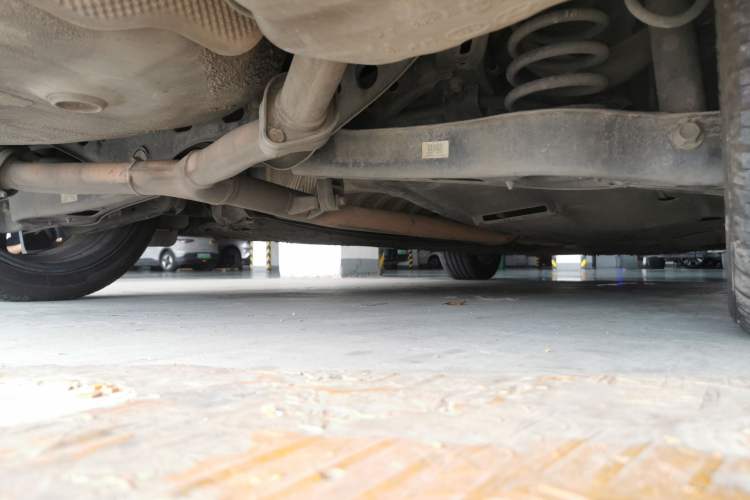 Used Kia K5 2016 2.0L Automatic LUX Chassis Rear Right