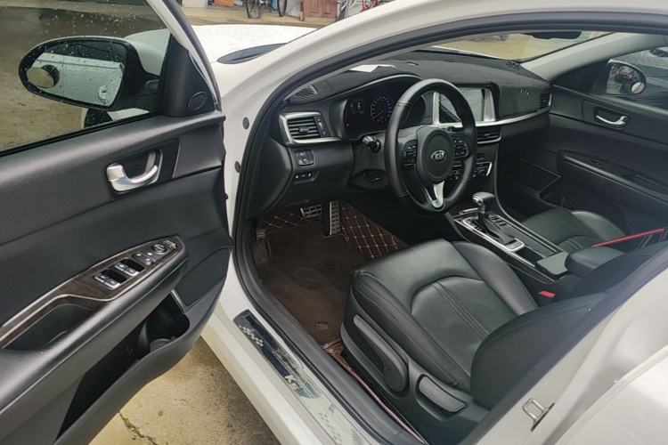 Used Kia K5 2016 2.0L Automatic GLS Driver Seat