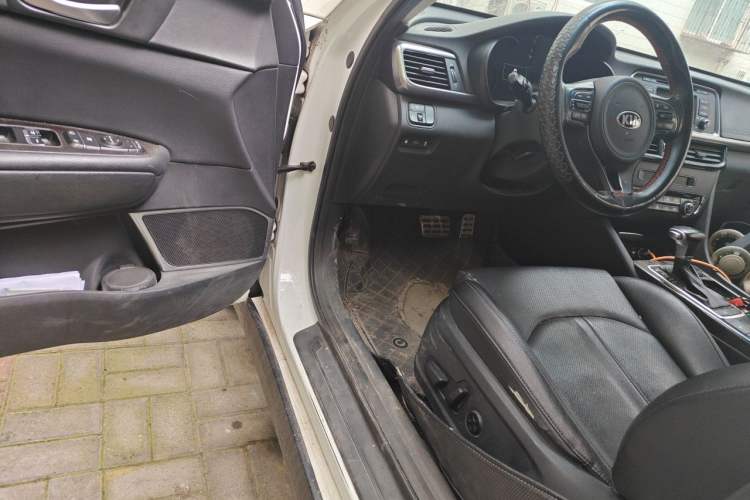 Used Kia K5 2016 2.0L Automatic LUX Driver Seat