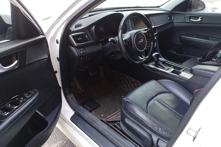 Used Kia K5 2016 1.6T Automatic LUX Driver Seat