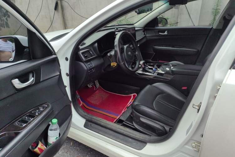 Used Kia K5 2016 2.0L Automatic GLS Driver Seat