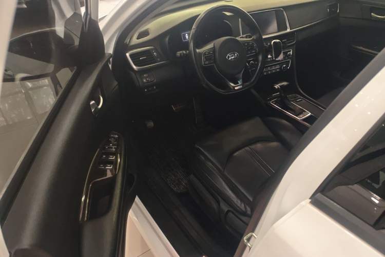 Used Kia K5 2016 1.6T Automatic LUX Driver Seat