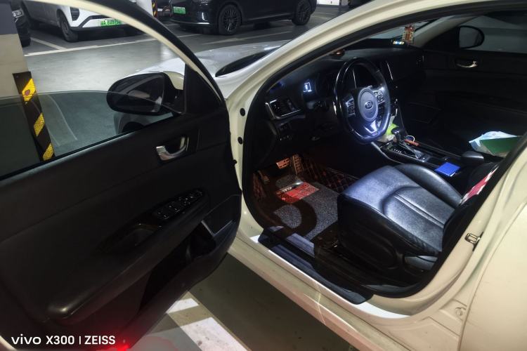 Used Kia K5 2016 1.6T Automatic LUX Driver Seat