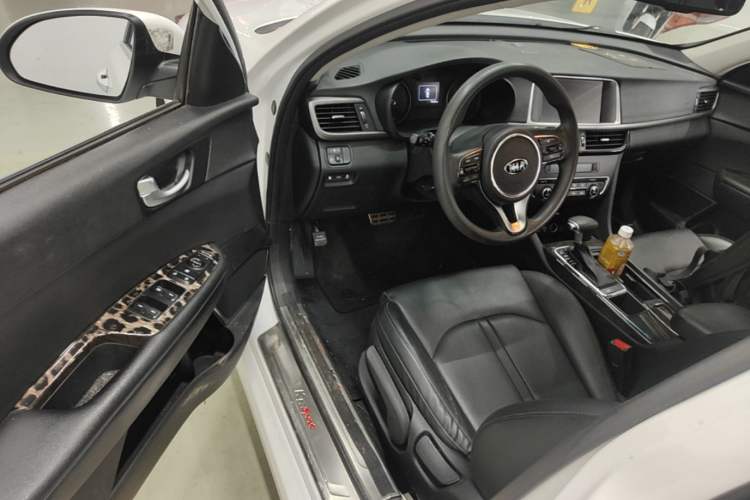 Used Kia K5 2016 2.0L Automatic GLS Driver Seat
