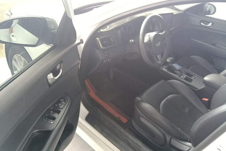 Used Kia K5 2016 2.0L Automatic GL Driver Seat