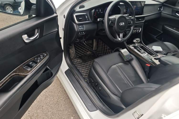 Used Kia K5 2016 2.0L Automatic LUX Driver Seat