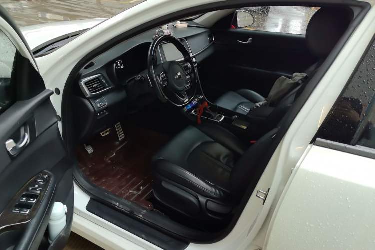 Used Kia K5 2016 1.6T Automatic LUX Driver Seat