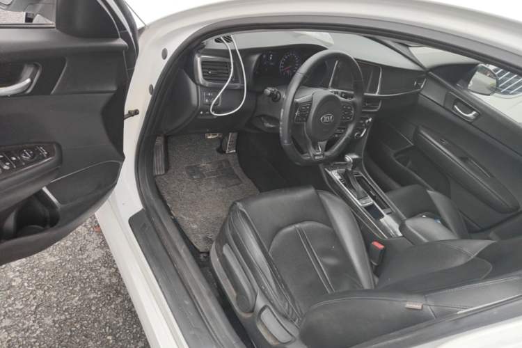 Used Kia K5 2016 1.6T Automatic LUX Driver Seat