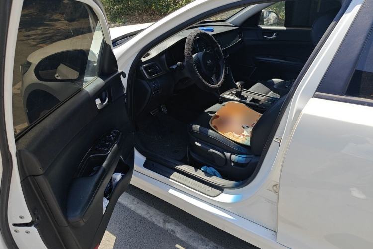 Used Kia K5 2016 2.0L Automatic GLS Driver Seat