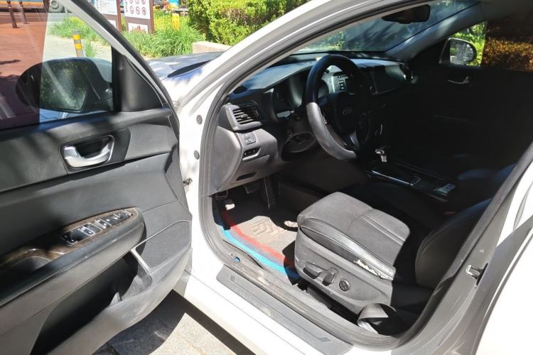 Used Kia K5 2016 2.0L Automatic LUX Driver Seat