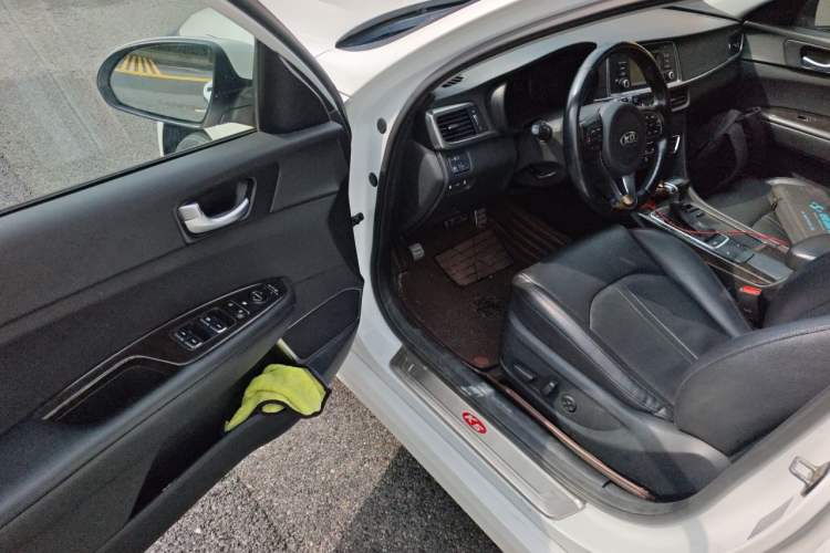 Used Kia K5 2016 2.0L Automatic LUX Driver Seat