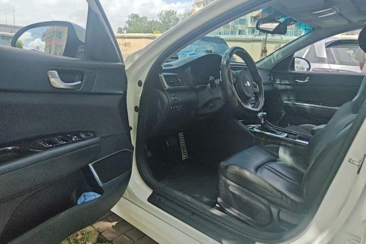 Used Kia K5 2016 1.6T Automatic LUX Driver Seat
