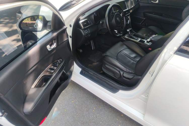 Used Kia K5 2016 1.6T Automatic LUX Driver Seat