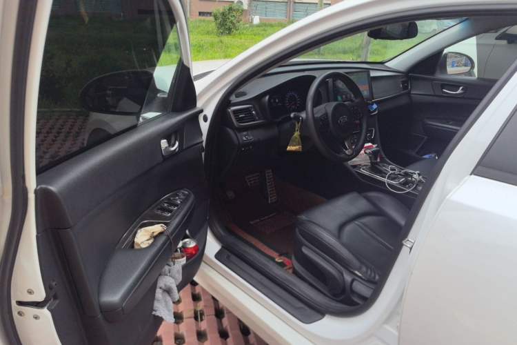 Used Kia K5 2016 2.0L Automatic GLS Driver Seat