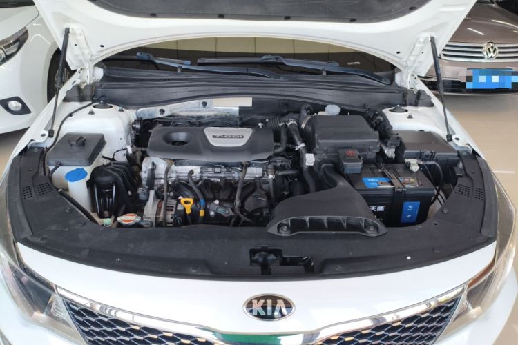 Used Kia K5 2016 1.6T Automatic LUX Engine Bay