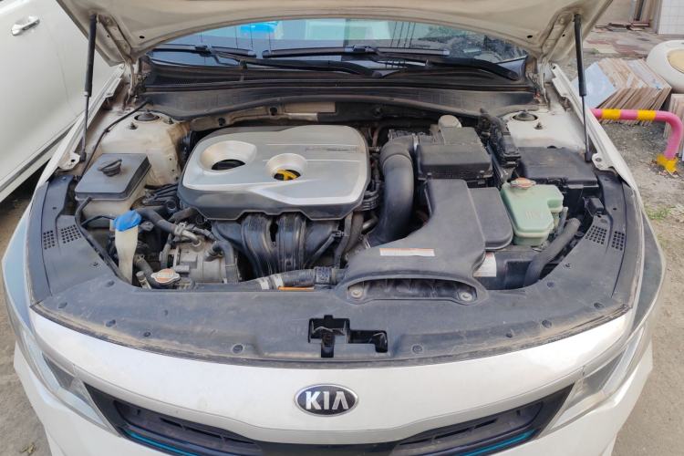 Used Kia K5 2016 2.0L Hybrid GLS Engine Bay