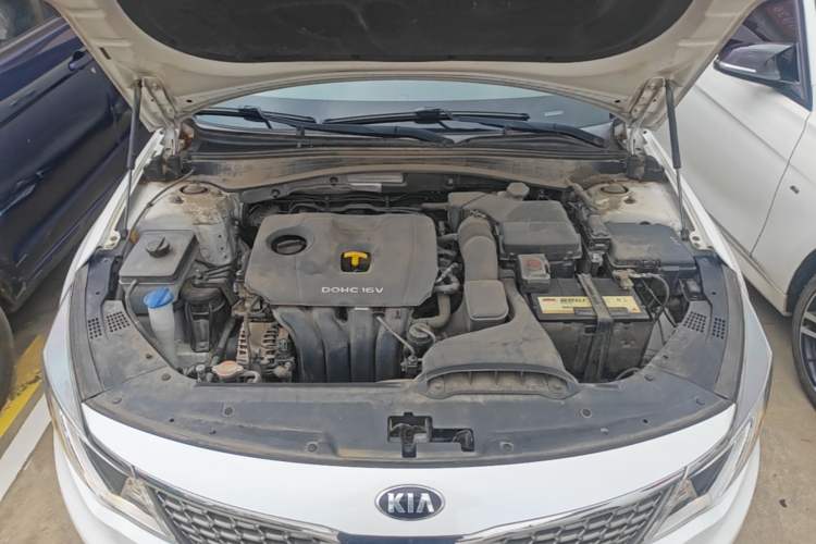 Used Kia K5 2016 2.0L Automatic GLS Engine Bay