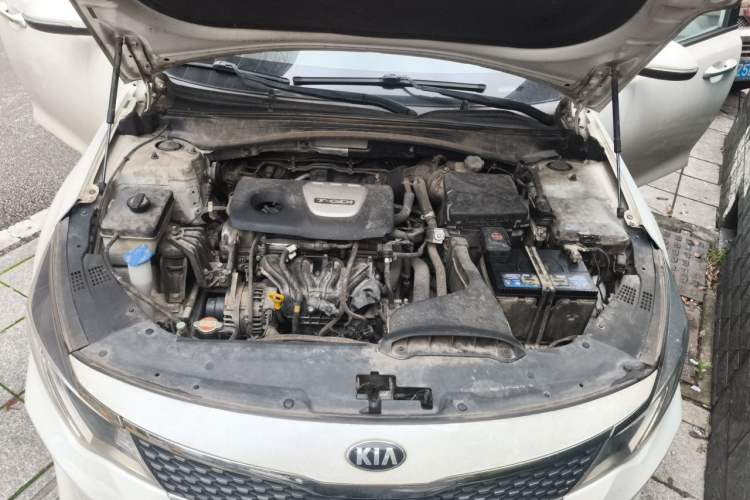 Used Kia K5 2016 1.6T Automatic LUX Engine Bay