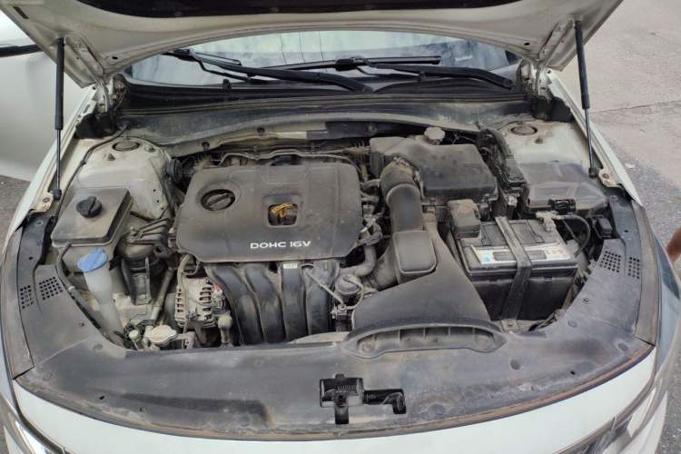 Used Kia K5 2016 2.0L Automatic GLS Engine Bay
