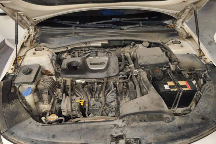 Used Kia K5 2016 1.6T Automatic LUX Engine Bay
