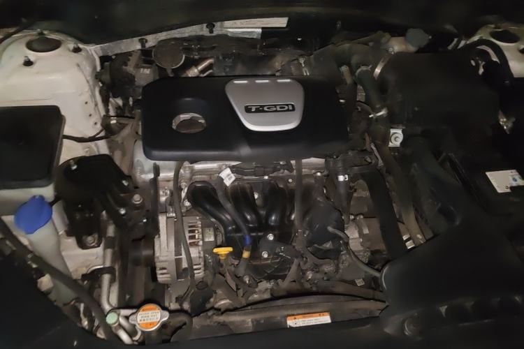 Used Kia K5 2016 1.6T Automatic LUX Engine Bay