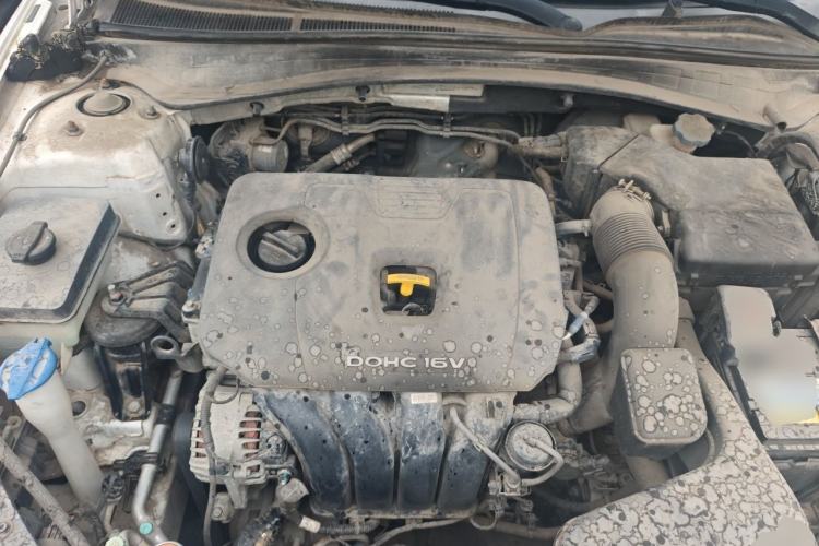 Used Kia K5 2016 2.0L Automatic LUX Engine Bay