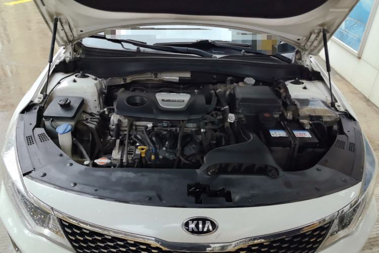 Used Kia K5 2016 1.6T Automatic LUX Engine Bay