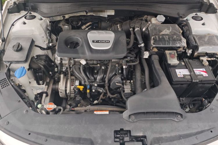 Used Kia K5 2016 1.6T Automatic LUX Engine Bay