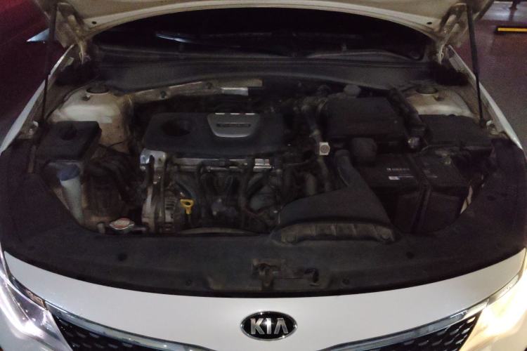 Used Kia K5 2016 1.6T Automatic LUX Engine Bay