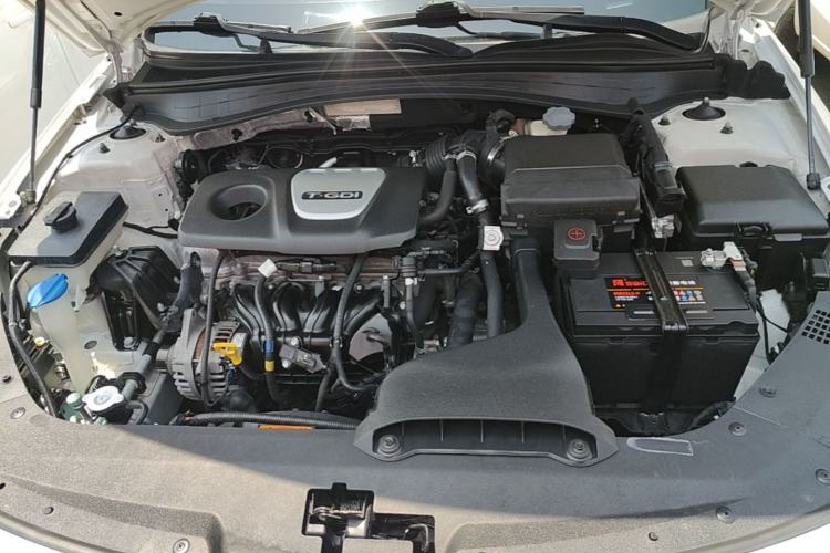 Used Kia K5 2016 1.6T Automatic LUX Engine Bay