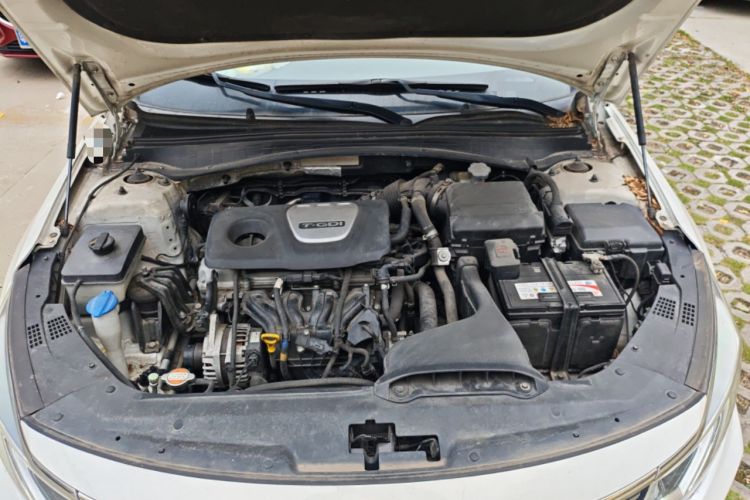 Used Kia K5 2016 1.6T Automatic LUX Engine Bay