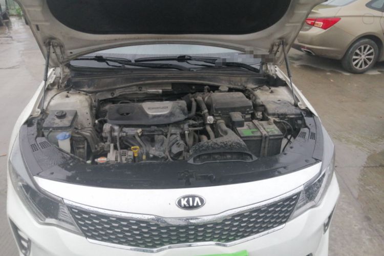 Used Kia K5 2016 1.6T Automatic LUX Engine Bay