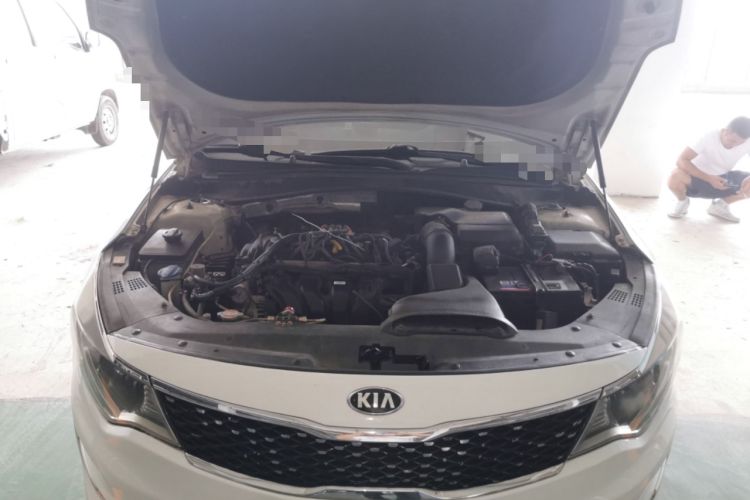 Used Kia K5 2016 2.0L Automatic LUX Engine Bay