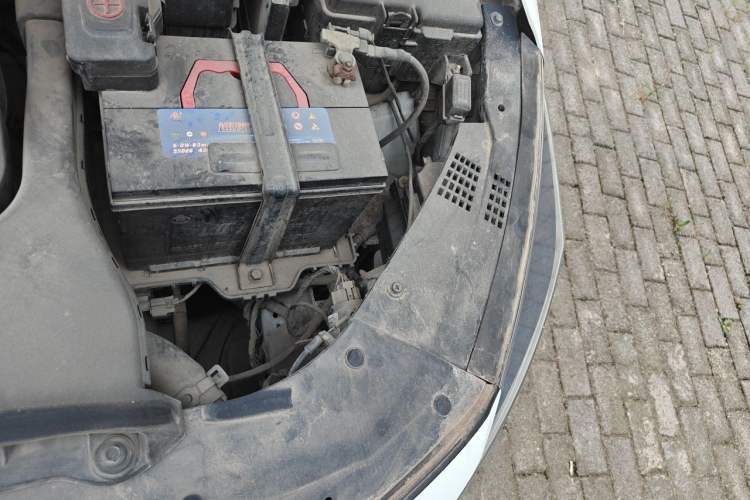 Used Kia K5 2016 2.0L Automatic LUX Engine Bay Left