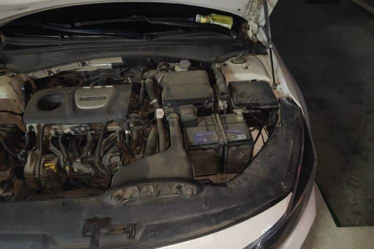 Used Kia K5 2016 1.6T Automatic LUX Engine Bay Left
