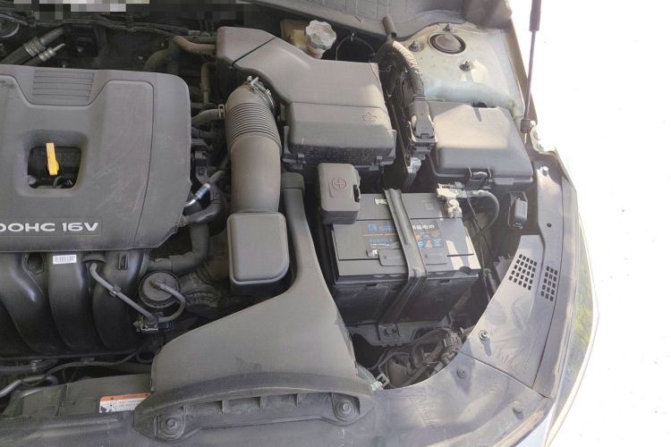 Used Kia K5 2016 2.0L Automatic LUX Engine Bay Left