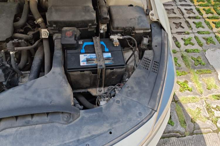 Used Kia K5 2016 1.6T Automatic LUX Engine Bay Left