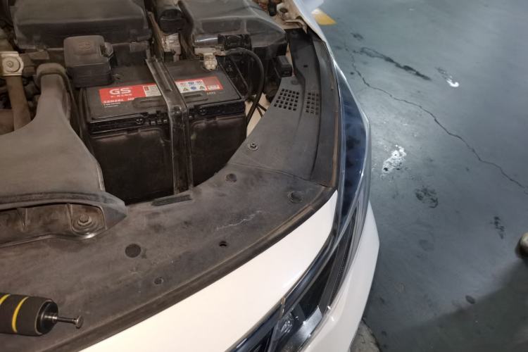 Used Kia K5 2016 1.6T Automatic LUX Engine Bay Left