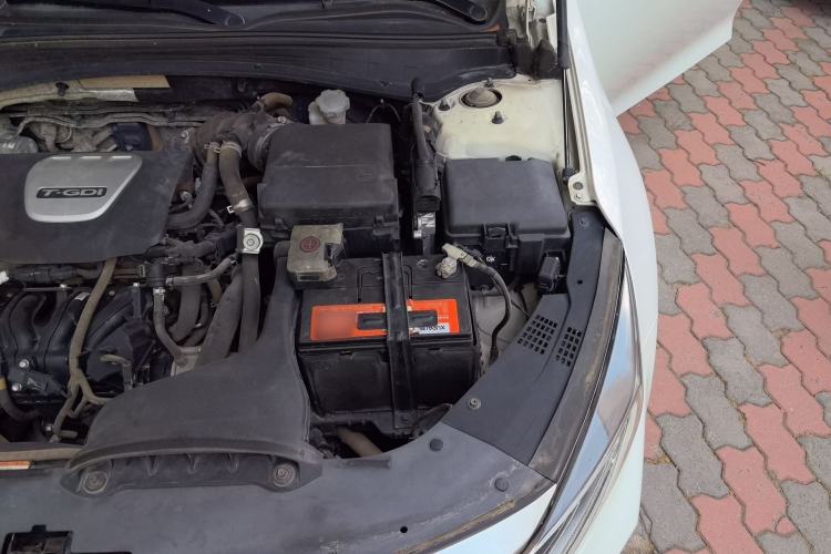 Used Kia K5 2016 1.6T Automatic LUX Engine Bay Left