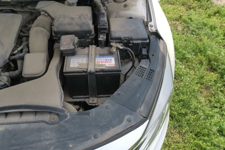 Used Kia K5 2016 2.0L Automatic LUX Engine Bay Left