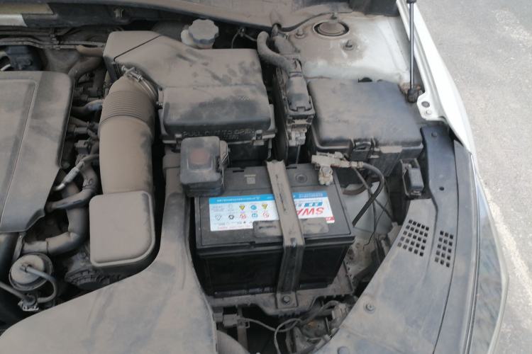 Used Kia K5 2016 2.0L Automatic GLS Engine Bay Left