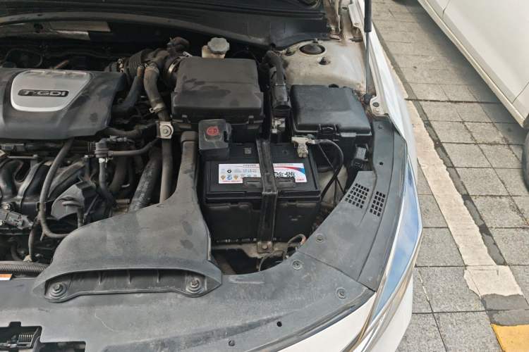 Used Kia K5 2016 1.6T Automatic LUX Engine Bay Left