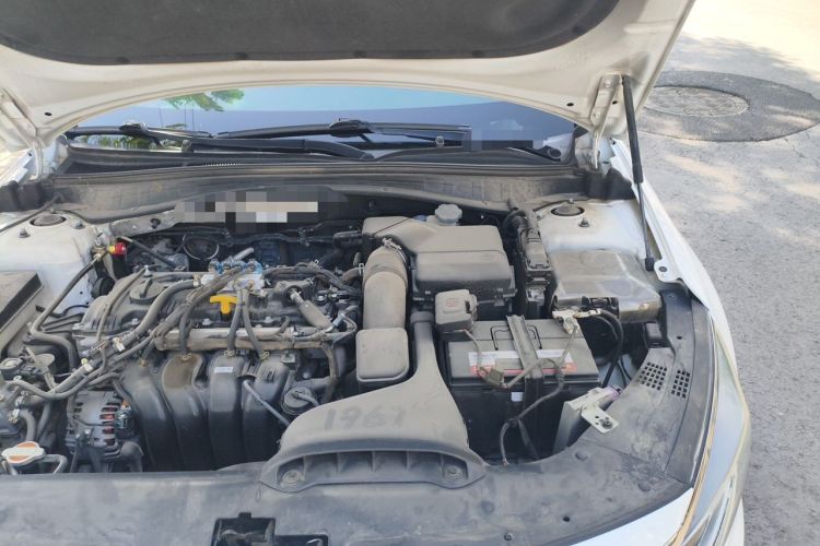 Used Kia K5 2016 2.0L Automatic GLS Engine Bay Left