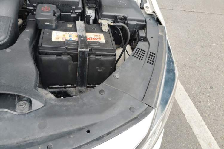 Used Kia K5 2016 2.0L Automatic LUX Engine Bay Left