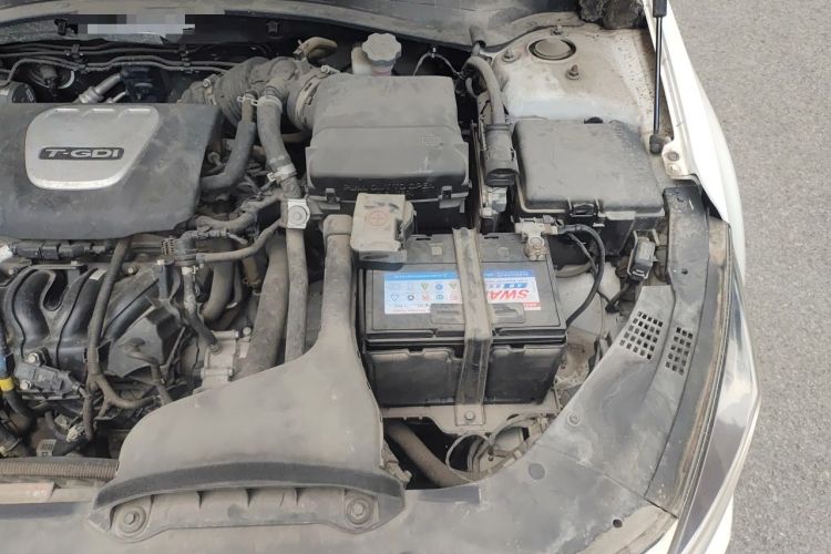 Used Kia K5 2016 1.6T Automatic LUX Engine Bay Left
