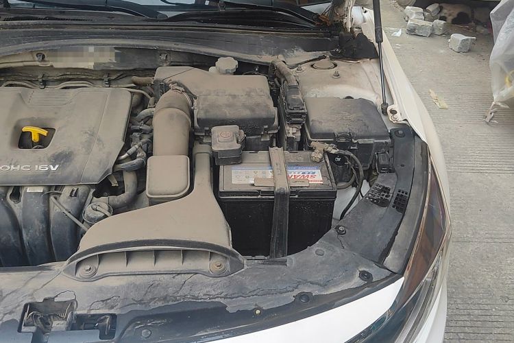 Used Kia K5 2016 2.0L Automatic LUX Engine Bay Left