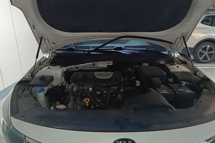 Used Kia K5 2016 1.6T Automatic LUX Engine Bay