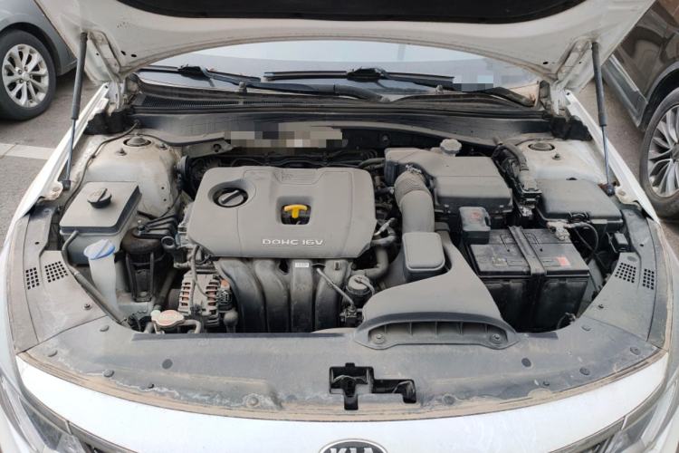 Used Kia K5 2016 2.0L Automatic GLS Engine Bay
