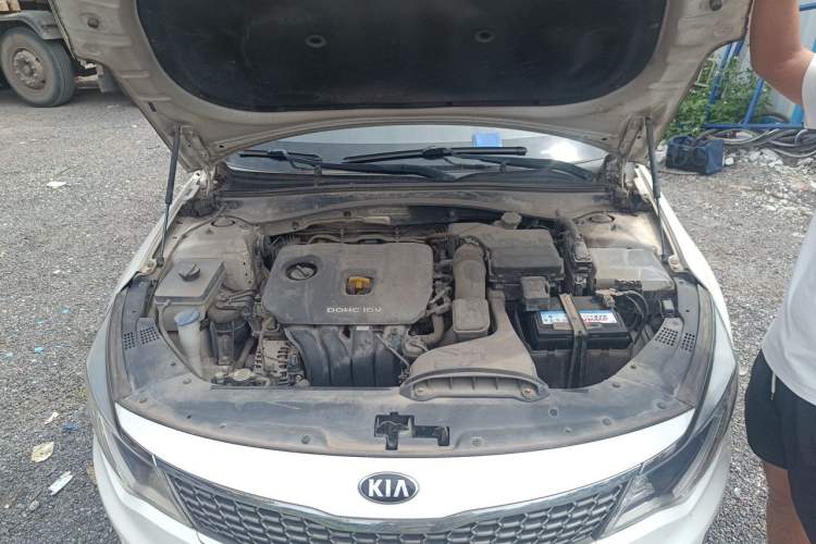 Used Kia K5 2016 2.0L Automatic GLS Engine Bay