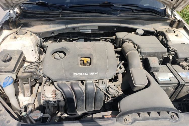 Used Kia K5 2016 2.0L Automatic LUX Engine Bay